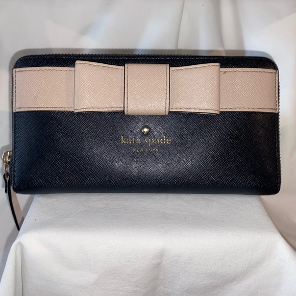 Authentic Kate Spade Handbag, Wallet and Dust Bag - Picture 4 of 13